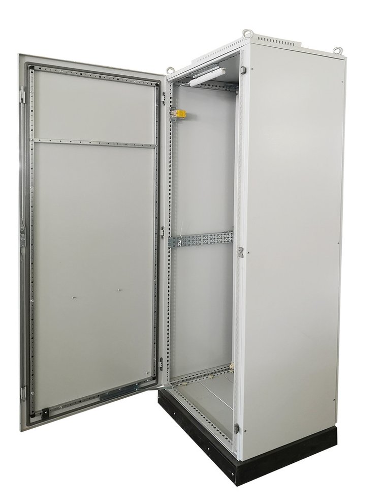 非標仿威圖機柜與工業(yè)操作臺的應用與優(yōu)勢